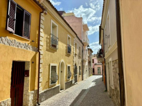 Completely renovated 2BR spacious & stylish Town House-AMAZING